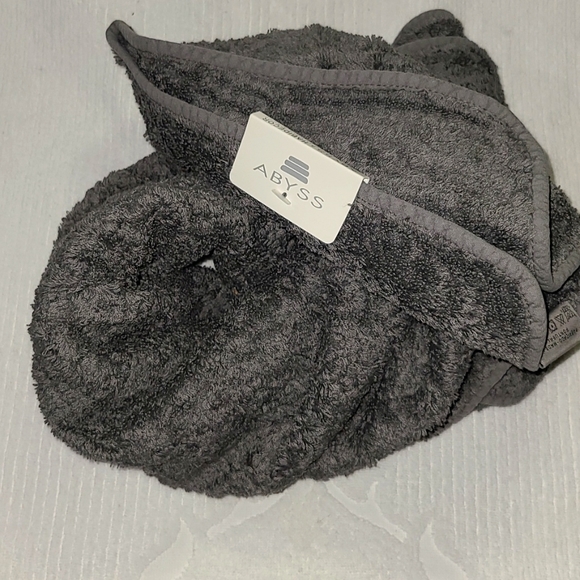 Abyss & Habidecor Other - Abyss habidecor super pile towel